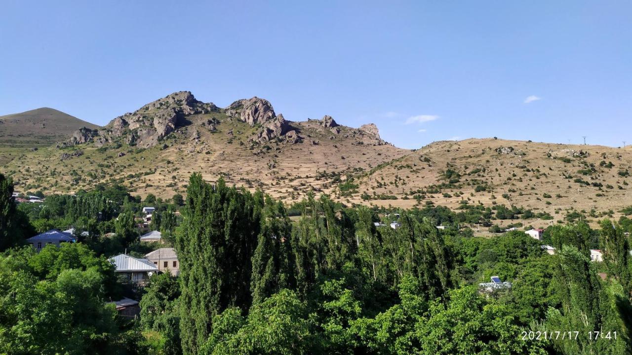 Verishen Guest House B&B Goris Eksteriør billede