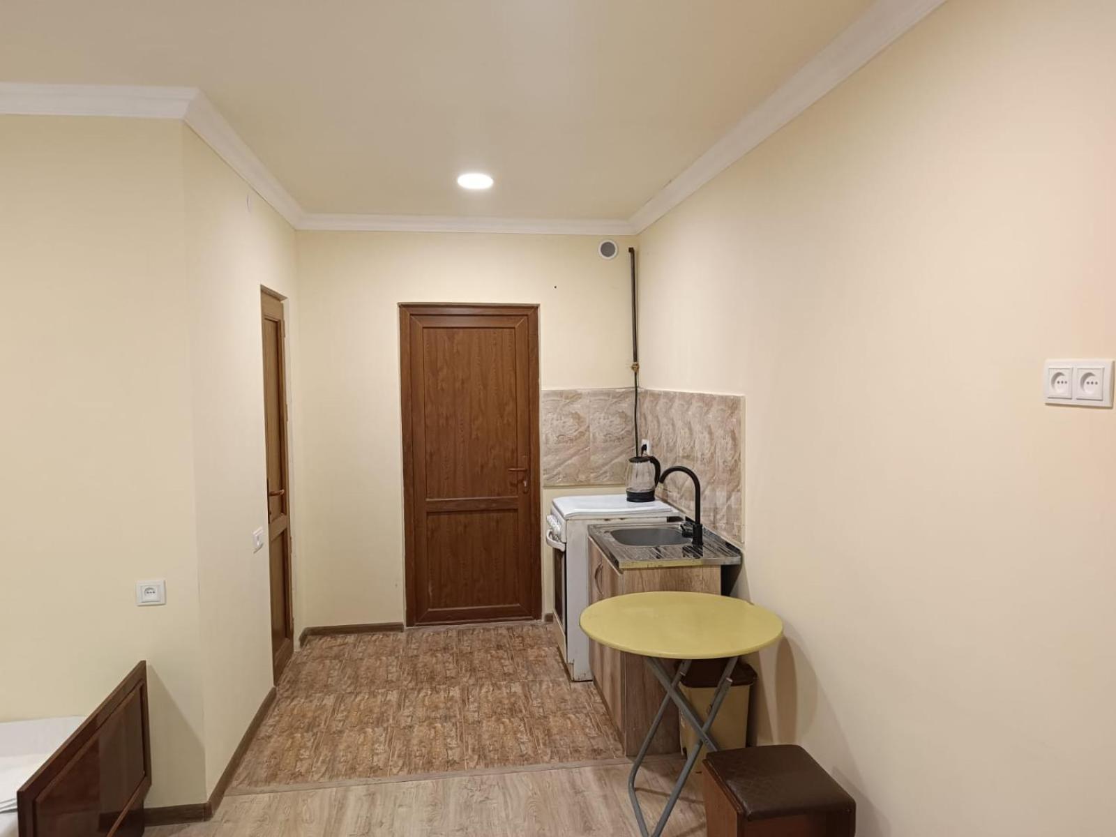 Verishen Guest House B&B Goris Eksteriør billede