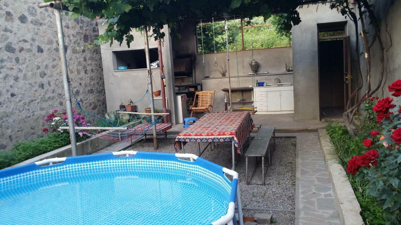 Verishen Guest House B&B Goris Eksteriør billede